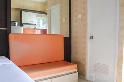Apartemen Grand Emerald - Cozy Stay Studio Room Grand Emerald Apartment By Travelio