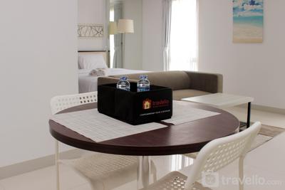 Apartemen Azalea Suites - Warm and Cozy Studio at Azalea Suites Apartment By Travelio