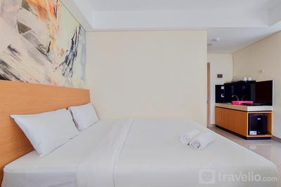 Apartemen B Residence - Homey and Comfort Studio Apartment at B Residence By Travelio