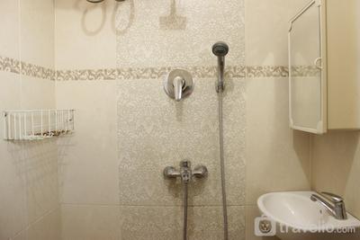 Apartemen Gateway Ahmad Yani Cicadas - Strategic and Comfy Studio at Gateway Ahmad Yani Cicadas Apartment By Travelio