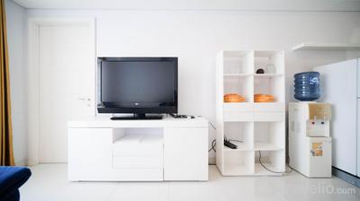 Apartemen Trillium Residence - Strategic and Spacious 2BR Apartment at Trillium Residence By Travelio