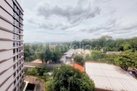 Apartemen The Parc South City - Spacious and Relaxing Studio Room at The Parc South City Apartment By Travelio