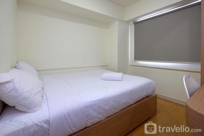 Apartemen Meikarta - Comfortable 2BR with Workspace at Meikarta Apartment By Travelio