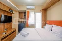 Nice and Strategic Studio at Green Pramuka City Apartment By Travelio