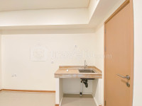 Apartemen Meikarta - New Studio Unfurnished with AC at Meikarta Apartment By Travelio