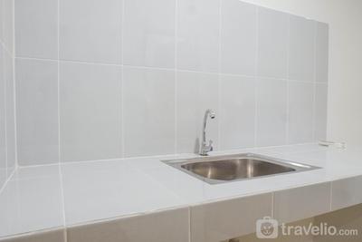 Apartemen Bale Hinggil - Unfurnished Studio Room with AC Apartment at Bale Hinggil By Travelio