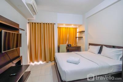 Warm and Cozy Studio Apartment at Margonda Residence 5 By Travelio