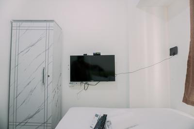 Apartemen Osaka Riverview PIK 2 - Fancy and Nice 2BR Osaka Riverview PIK 2 Apartment By Travelio