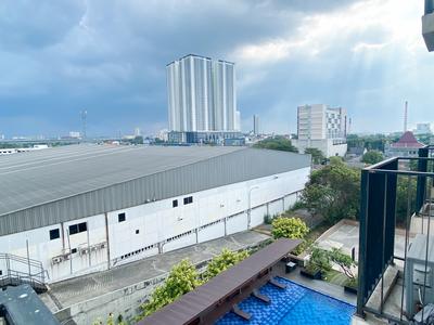 Apartemen Azalea Suites - Modern Look and Restful Studio at Azalea Suites Apartment By Travelio