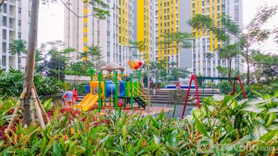 Apartemen Springlake Summarecon Bekasi - Unfurnished Studio with AC at 26th Pool View The Springlake Summarecon Apartment By Travelio