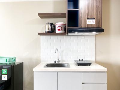 Apartemen LRT City Jatibening - Comfy and Homey Studio at Gateway Park LRT City Bekasi Apartment By Travelio