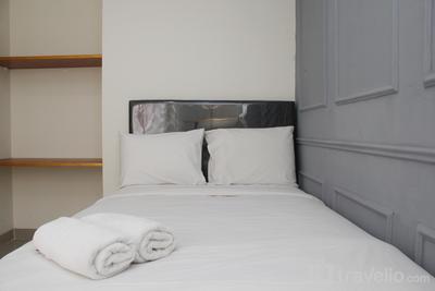 Apartemen Grand Dhika City Jatiwarna - Homey and Comfort 1BR at Grand Dhika City Jatiwarna Apartment By Travelio