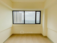 Apartemen Meikarta District 1 - Neat Unfurnished 2BR with AC in the Living Room at Meikarta Apartment By Travelio