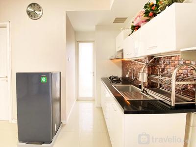 Apartemen Parahyangan Residence - Comfy and Modern 2BR Apartment at Parahyangan Residence By Travelio
