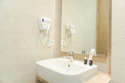 Apartemen Gold Coast - Minimalist and Comfort Stay Studio Gold Coast Apartment By Travelio