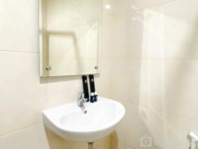 Apartemen Elvis Tower - Homey and Cozy Living Studio (No Kitchen) Elvis Tower Apartment By Travelio
