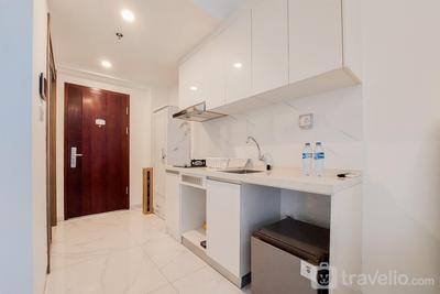 Apartemen Sky House Alam Sutera - Simply Design Studio Room Sky House Alam Sutera Apartment By Travelio