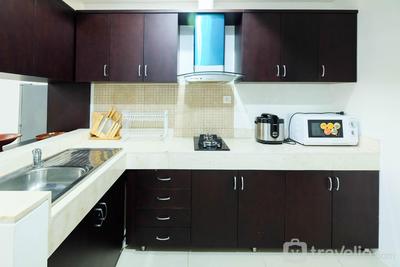 Apartemen Kemang Village -  Luxurious Furnished 2BR Kemang Village Apartment By Travelio