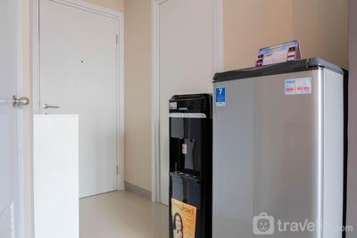 Apartemen Green Pramuka City - Modern and Bright 2BR Green Pramuka City Apartment By Travelio