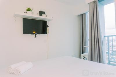 Apartemen Tifolia - Minimalist Studio Room at High Floor Tifolia Apartment By Travelio