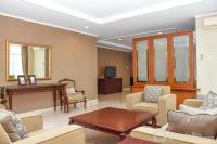 Spacious and Comfort 3BR Apartment at Cilandak 88 Condominium By Travelio
