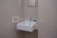 Apartemen B Residence - Convenient Studio Apartment at B Residence By Travelio