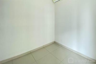 Apartemen Aspen Residence - Unfurnished 2BR with AC Apartment at 8th Floor Aspen Residence By Travelio