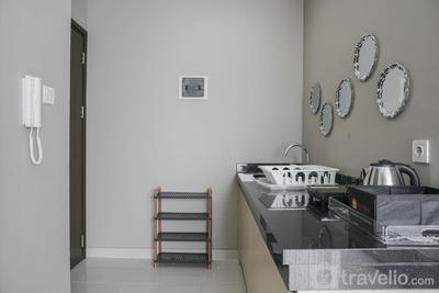 Apartemen Ciputra International - Chic and Cozy Studio Apartment at Ciputra International By Travelio