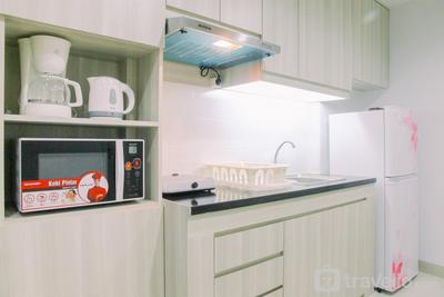 Apartemen Azalea Suites - Spacious Studio Apartment at Azalea Suites By Travelio