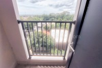 Apartemen The Parc South City - Spacious and Relaxing Studio Room at The Parc South City Apartment By Travelio