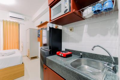 Apartemen Transpark Cibubur - Simply Design Studio at Transpark Cibubur Apartment By Travelio