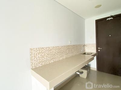 Apartemen Enviro - Unfurnished Studio with AC at 10th Floor at Enviro Apartment By Travelio