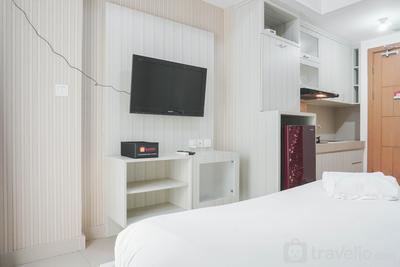 Apartemen The Nest Puri - Homey and Comfy Studio at The Nest Puri Apartment By Travelio