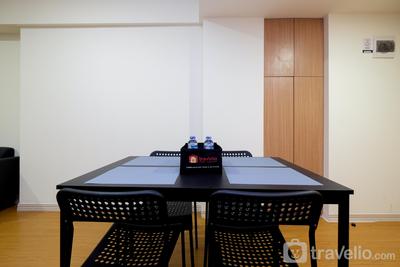 Apartemen Meikarta - Comfortable 2BR with Workspace at Meikarta Apartment By Travelio