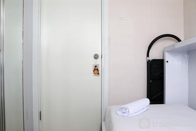 Apartemen Green Pramuka City - Modern 2BR Green Pramuka City Apartment near Shopping Center By Travelio