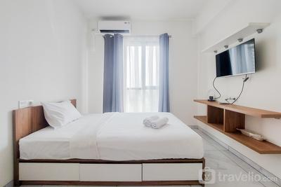 Comfortable and Homey Studio Apartment at Sky House Alam Sutera By Travelio