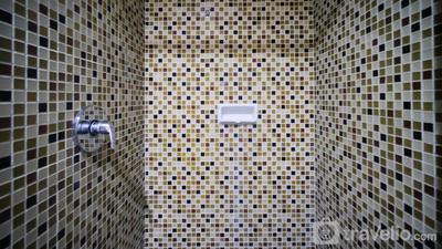 Apartemen Aryaduta Residence Surabaya - Spacious and Comfy 1BR Apartment Connected to Mall at Aryaduta Residence By Travelio