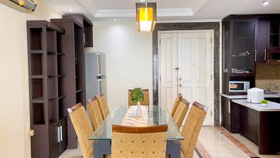 Apartemen French Walk (MOI) - Spacious and Homey 3BR at French Walk (MOI) Apartment By Travelio