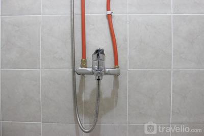 Apartemen Pinewood - Cozy Studio at Pinewood Apartment near UNPAD Jatinangor By Travelio