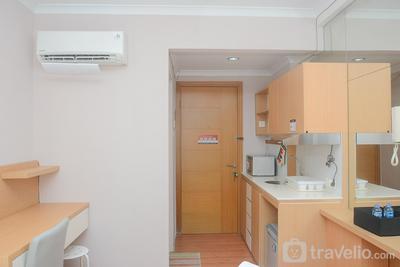 Apartemen Signature Park Tebet - Comfort and Stylish Studio Signature Park Tebet Apartment By Travelio