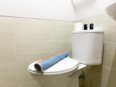 Apartemen Transpark Juanda Bekasi Timur - Modern Look and Homey Studio Apartment at Transpark Juanda Bekasi Timur By Travelio