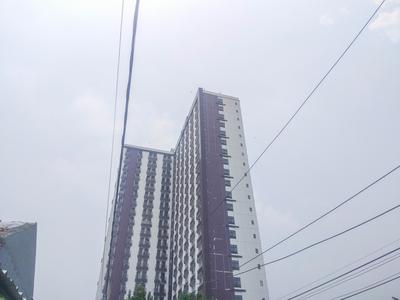 Apartemen Dave - Comfortable and Well Furnished Studio Dave Apartment By Travelio