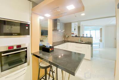 Apartemen St. Moritz Puri - Comfortable and Warm 2BR at St. Moritz Puri Apartment By Travelio