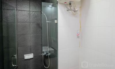 Apartemen Woodland Park Residence - Good Location with Simply Furnished 1BR Apartment Woodland Park Residence By Travelio