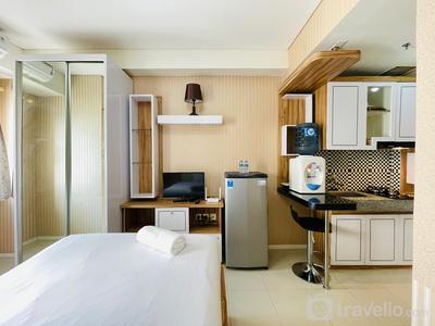 Apartemen Parahyangan Residence - Spacious Studio Room Apartment at Parahyangan Residence By Travelio