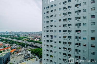 Apartemen Green Pramuka City - Studio Room at Green Pramuka City Apartment By Travelio