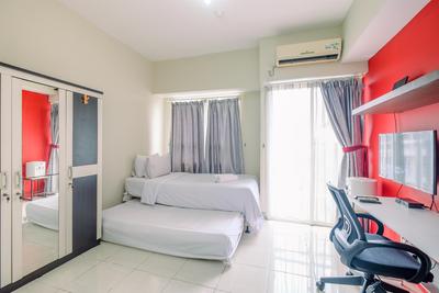 Modern Look Studio at Taman Melati Margonda Apartment By Travelio