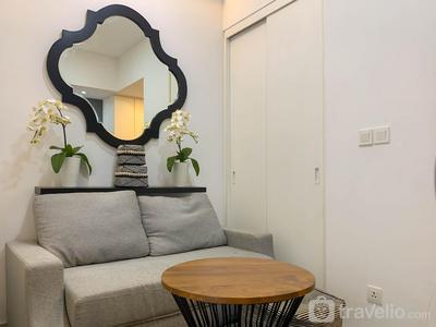 Apartemen The Nest Puri - Comfy and Cozy Design Studio Room The Nest Puri Apartment By Travelio
