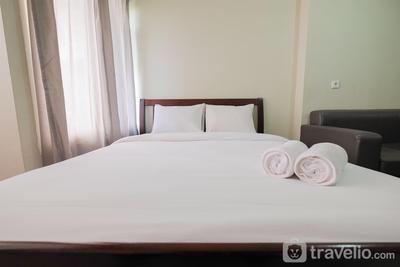 Apartemen Nifarro Park - Garden View Studio at Nifarro Park Apartment By Travelio