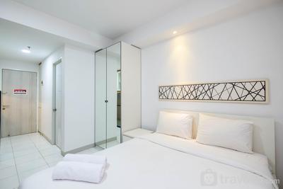 Fully Furnished with Japanese Style Studio Azalea Suites Apartment By Travelio